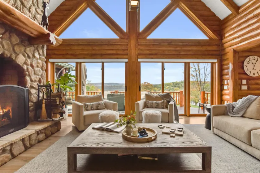 Riverfront Custom Retreat - The Great River Ranch - Image 1
