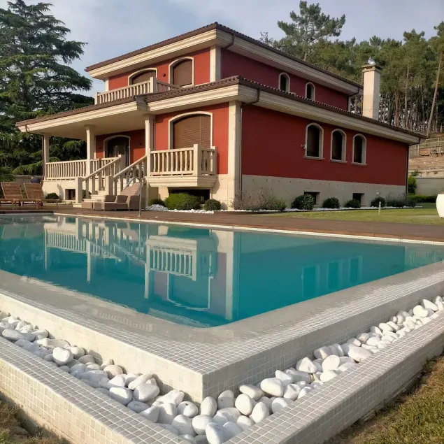 Spectacular villa with infinity pool - Image 1