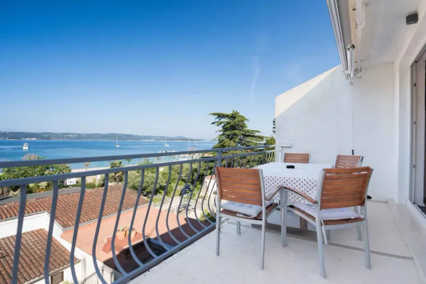 Appartement de vacances avec climatisation et vue sur la mer - Image 1