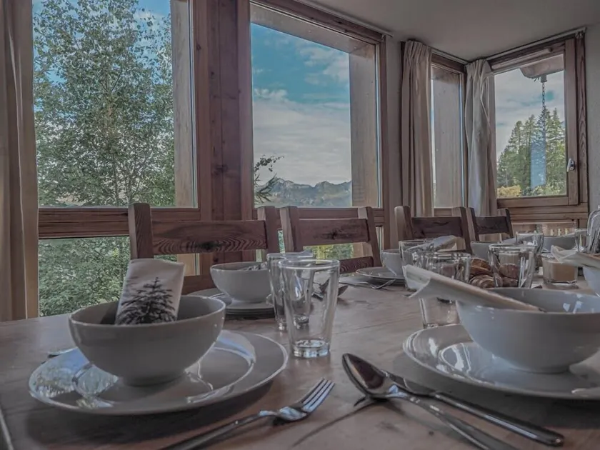 14 person detached chalet directly on the piste with stunning views and sauna - Image 1