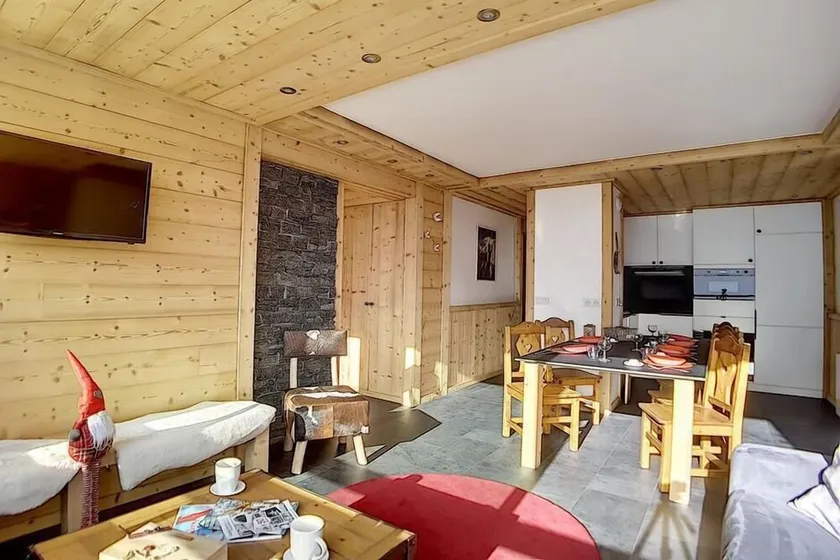 6ème étage, balcon, télévision, casier à ski, 61m², Les Menuires - Image 1
