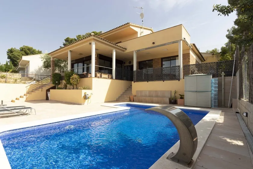 Villa Meritxell: Vistas increibles, Piscina privada, Barbacoa - Image 1