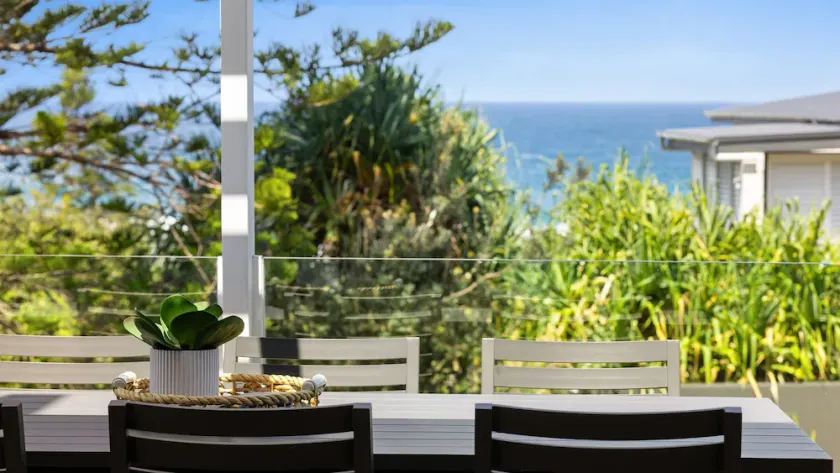 1 Craiglea Lodge Prime Location Right at the Beach Views Pool - Image 1