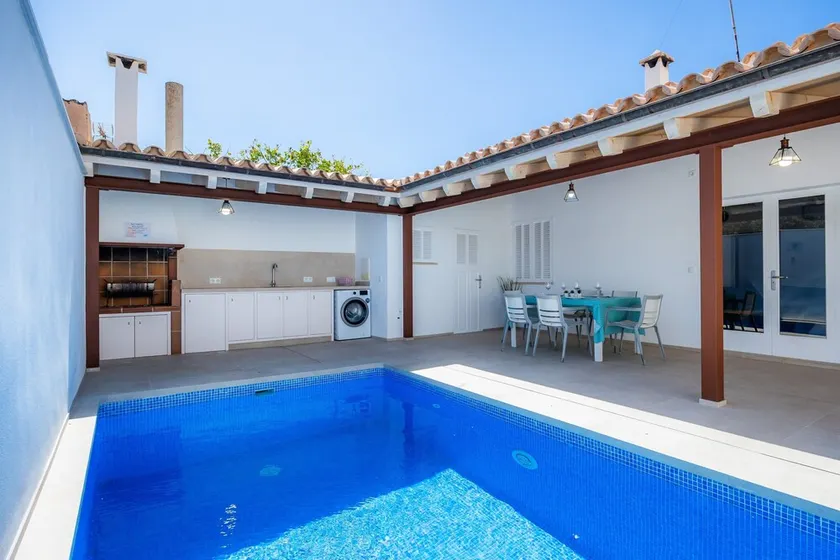 Ferienhaus \"Sestanyolet\" mit Meerblick und Bergblick, WLAN, Pool & Terrasse - Image 1