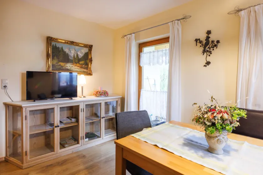 Apartment 70sqm, balcony, carport, kitchen, 2 bedrooms and living room, 4 pers - Image 1