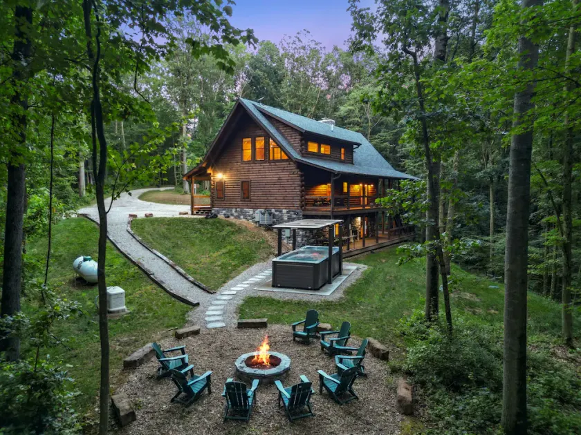 The Leaflet | Hocking Hills, Swim Spa, Theater - Image 1