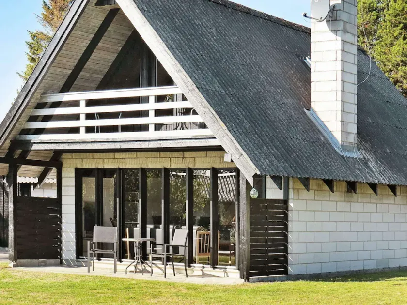 6 person holiday home in Hals - Image 1