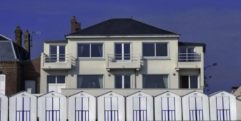 Splendide villa 4* sur le sable, pieds dans l'eau, vue imprenable sur la baie - Image 1