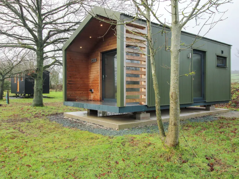 Leafy Oaks Cabin - Image 1