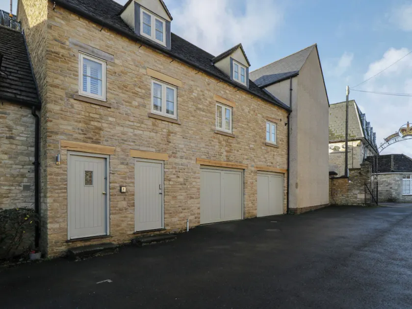 Flat 6 - Image 1