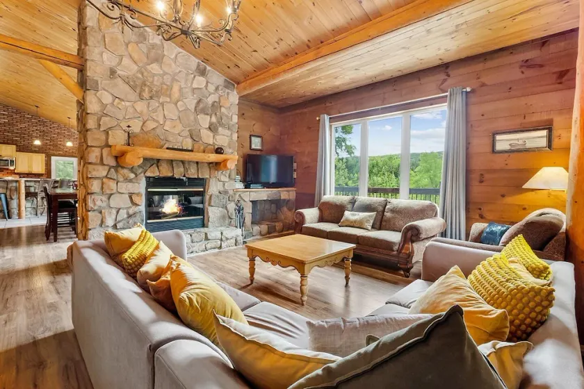 Aproveite o luxo! Casa de beira-mar de 6bdr no Laurentides, Mont Tremblant. - Image 1