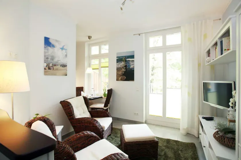 Kurpark-Oase***** Warnemünde I Balkon I Sauna I TG - Image 1