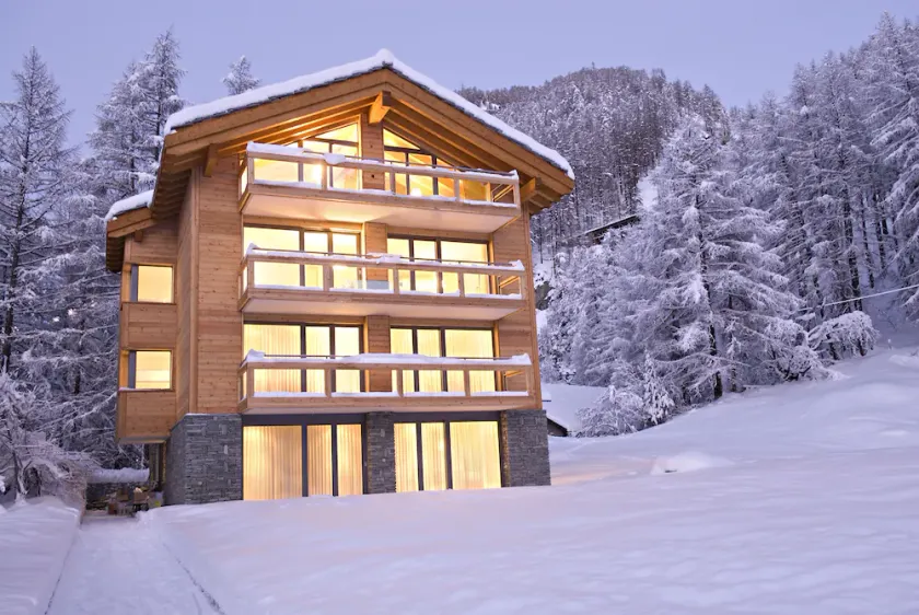 Chalet Altesse - Premium Apartments - Image 1