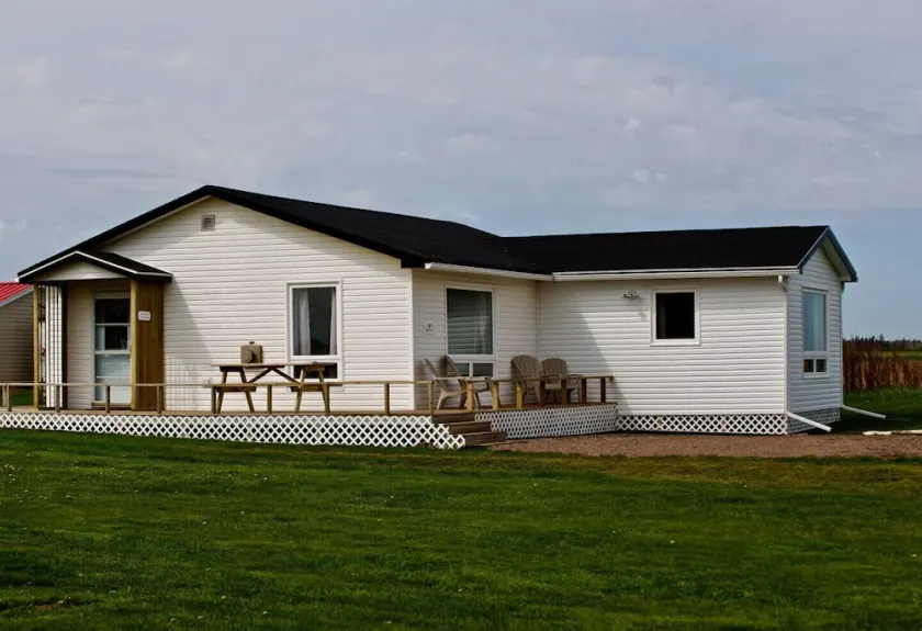 Renovated Cottage with Two Full Bathrooms Steps from PEI's Most Beautiful Beach - Image 1