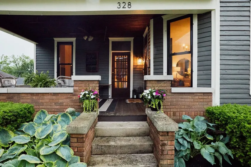 StayIU: B-Town Bungalow • Walk to IU & Kirkwood •  Quiet Street + Porch - Image 1