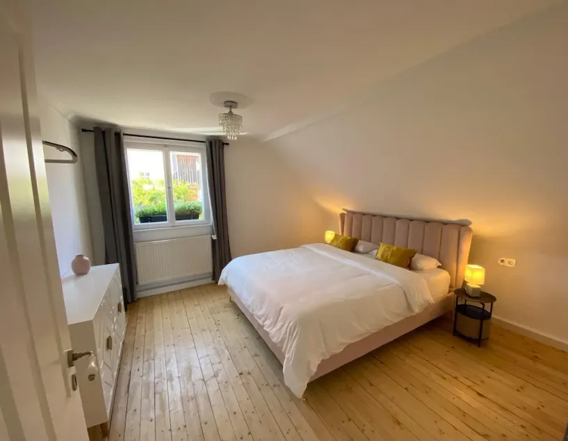 3 Bed Cottage - Sleeps 6 - Parking - Wifi - Image 1