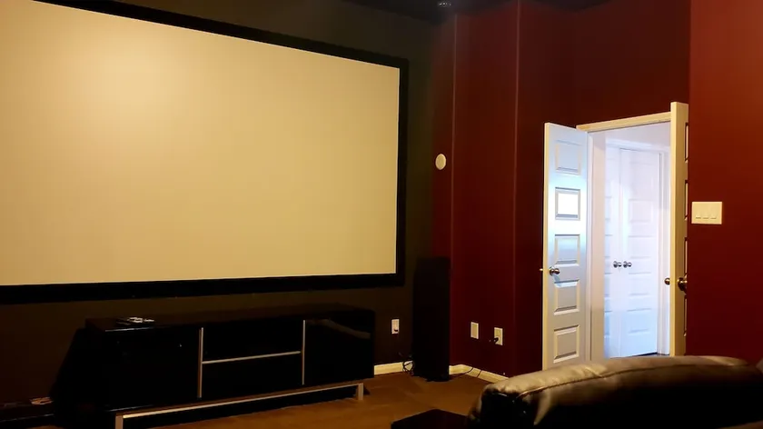 4 bedrms, 3 full bathrms, theater, 4K+ sq ft, Outlet Mall, bar, gameroom - Image 1