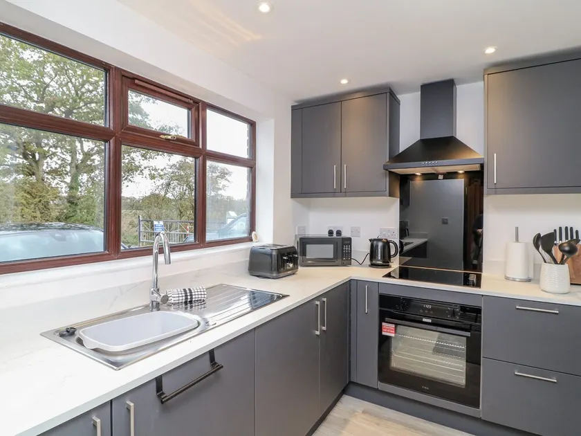 Station House - Image 1