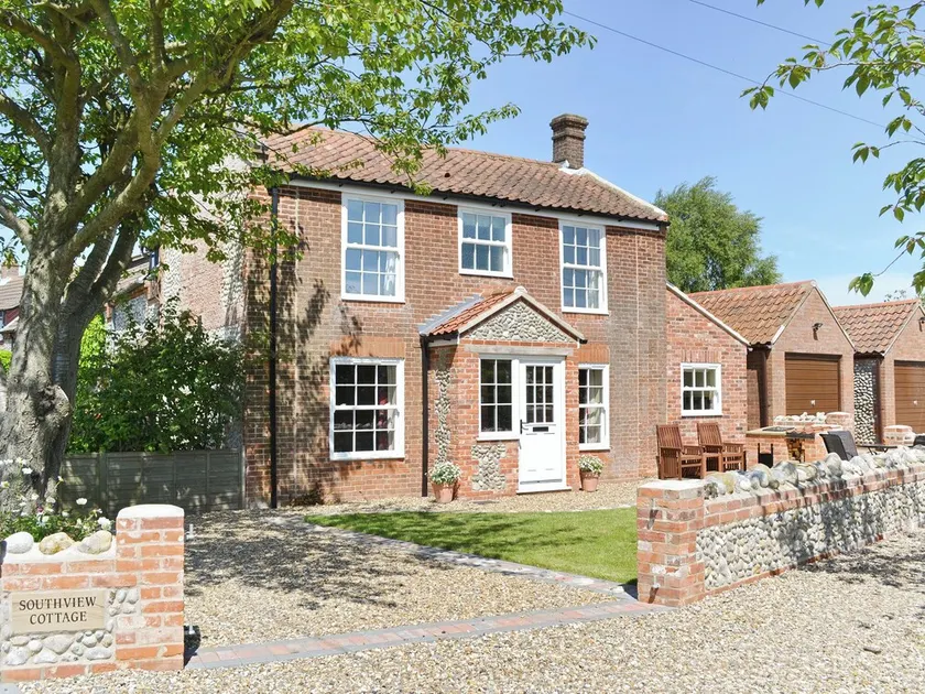 2 bedroom accommodation in West Beckham, near Sheringham - Image 1