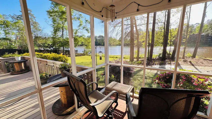 5BR 3. 5BA Lakefront Home, 3 Miles to Augusta National - Image 1