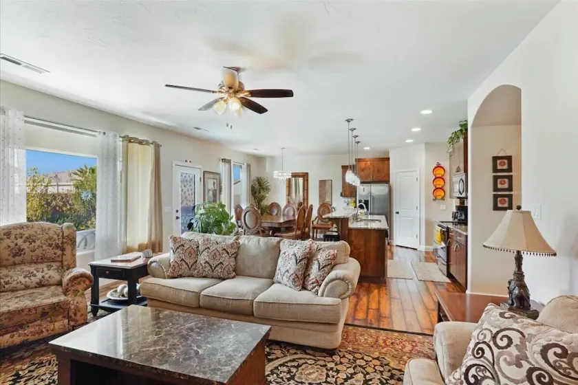 Zensational! Elegant home for outdoor enthusiast - Image 1