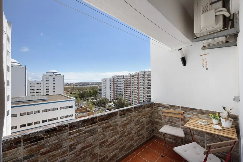 Holiday Apartment “Da Praia” with Air Conditioning, Balcony, Shared Garden & WiFi - Image 1