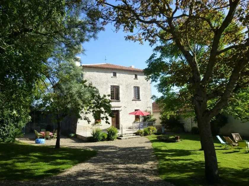 La Maison Forte - Mirebeau - Image 1