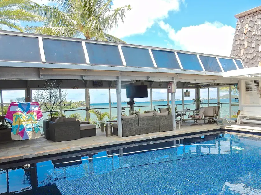 Kaneohe Bay B&B Waterfront & mountain views galore~saltwater pool - Image 1