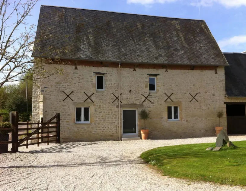 Cottage sleeps 4 near the D-Day landing beaches. Pets allowed - Image 1