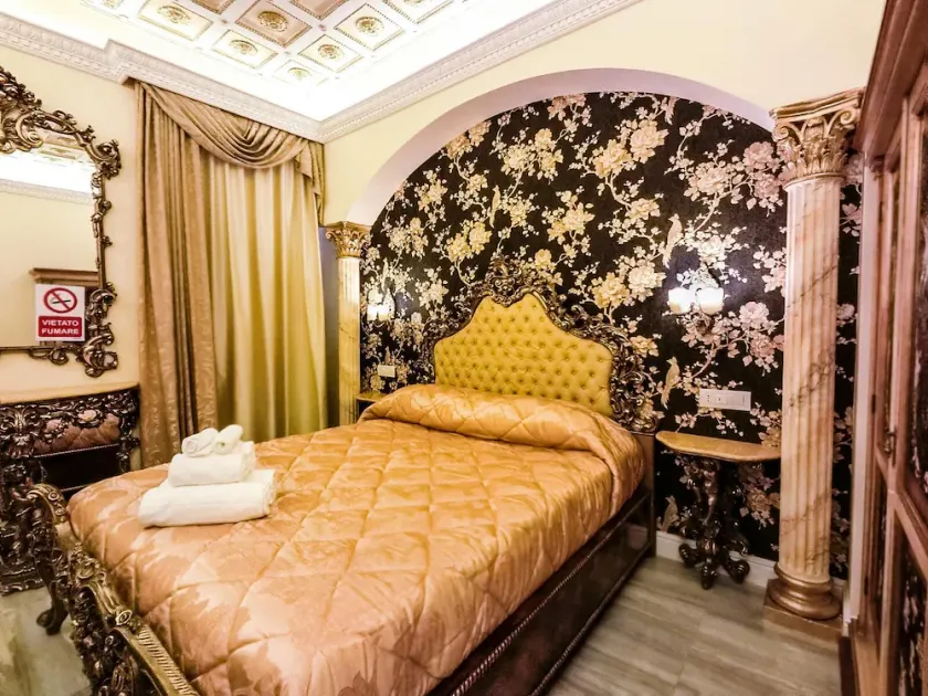 Executive Suite room - Image 1
