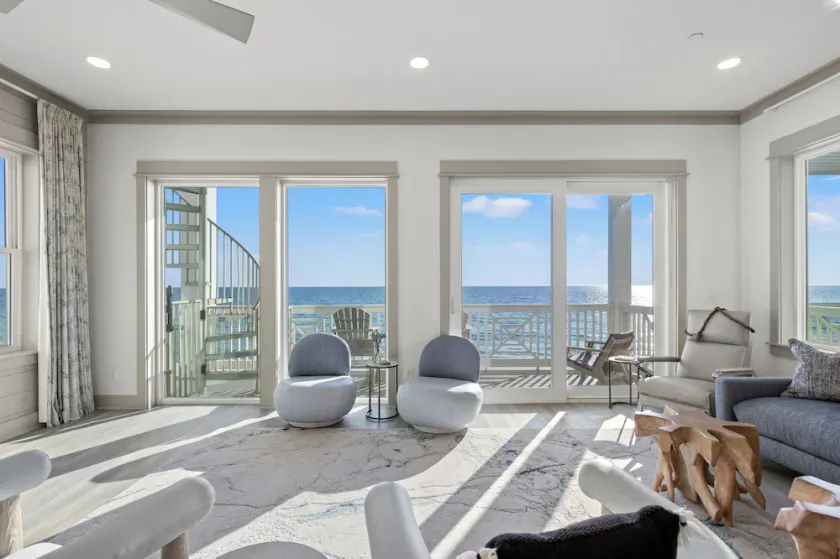 Pineapple Paradise! 6BR 7BA beachfront house! Private Pool! Grill! Sleeps 16! - Image 1