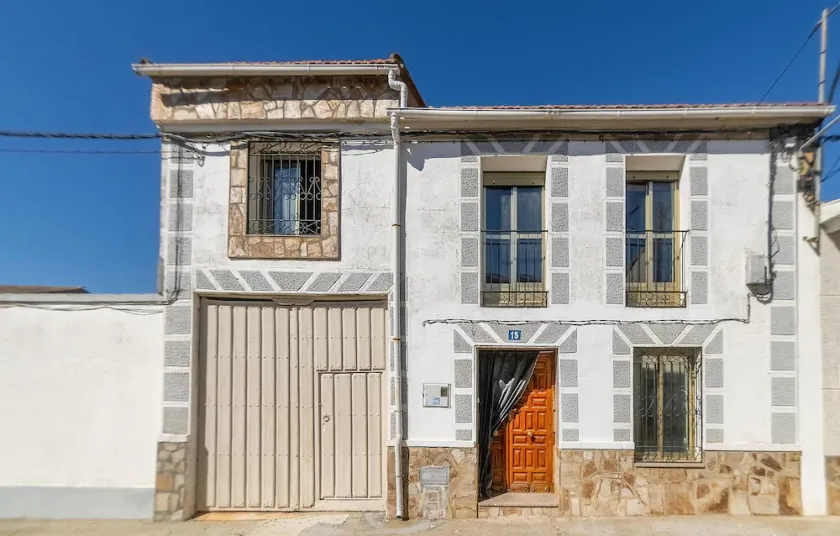 5 bedroom nice home in Villarrín de Campos - Image 1