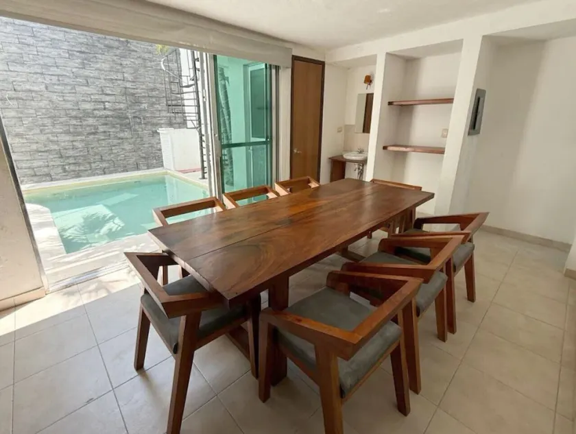 Casa con alberca en el centro de Puerto Progreso - Image 1