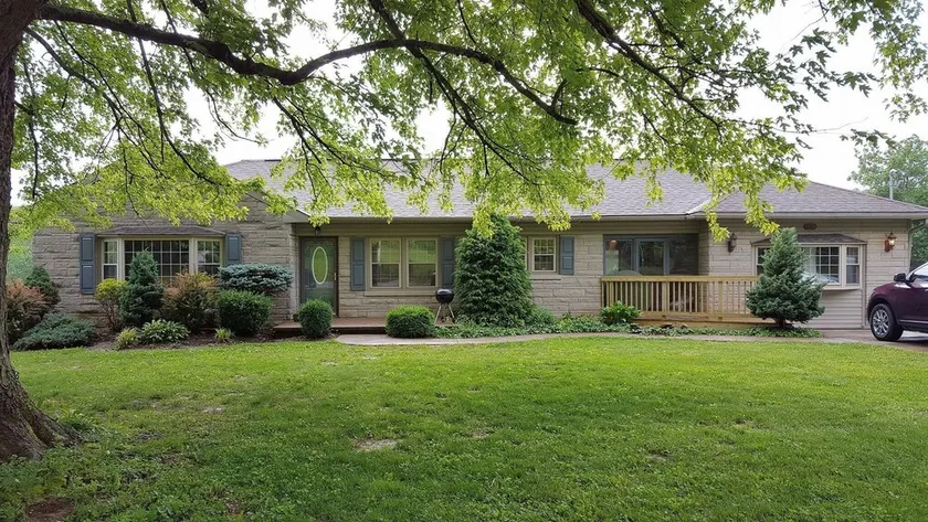 Fully furnished house sits on Lucas Oil Golf Course - Image 1