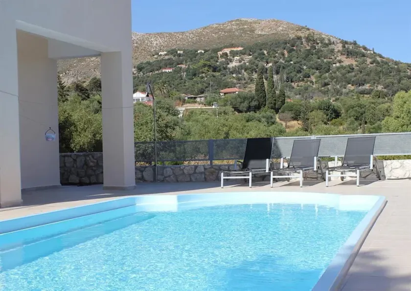 Luxury Villa Just Minutes from the Award Winning 'Turtle Beach' - Image 1