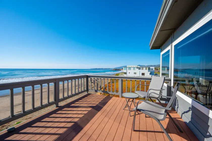 Striking Oceanfront - Le sable à vos pieds! - Image 1