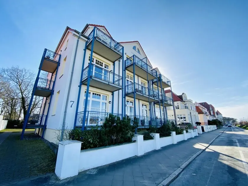 Strandpalais/Luv - Image 1