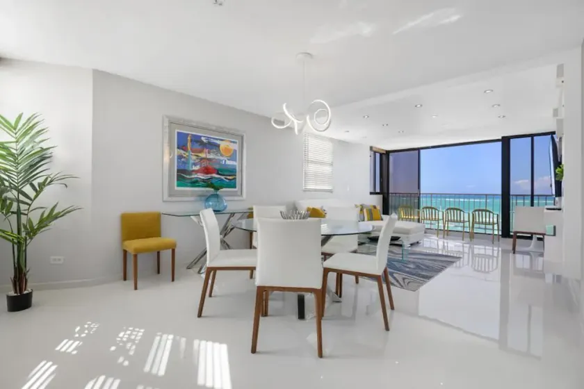 NEWLY RENOVATED 3 BDR/2B, ON ISLA VERDE BEACH VIEW AND MOUNTAIN VIEWS! - Image 1
