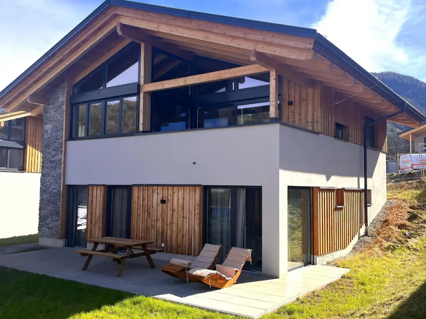 Modern holiday home with sauna - Image 1
