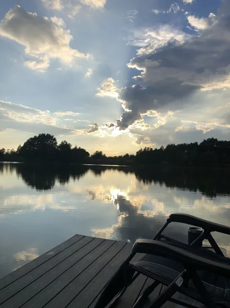 Great Escape to a Private Lake Retreat with 5 bdr 4 bath house! - Image 1