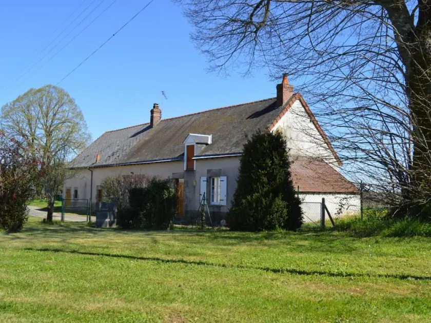 Charmantes fermette en Berry-Limousin : nature, confort et découvertes culturelles. - Image 1