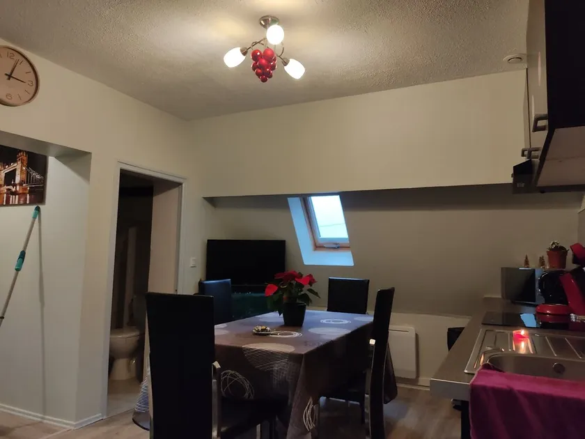 quiet 1st floor apartment - Image 1