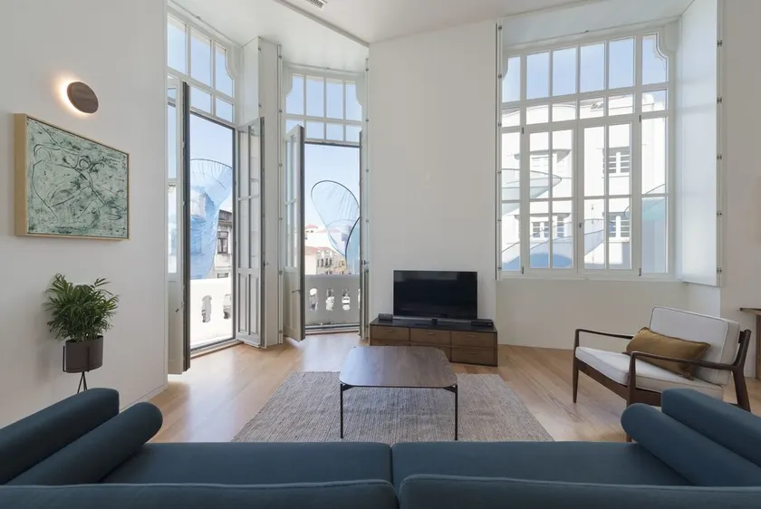 Tripas-Coração: Santa Catarina Cosmopolitan Downtown Porto - Image 1
