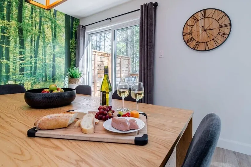 Le Taiga - Golf and Pet friendly, Shared pool - Image 1
