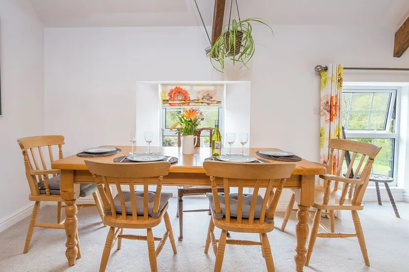 Weavers Cottage, Holiday Property Llanmill, Nr Narberth, Sleeps 4, 2 bedrooms,  bathrooms - Image 1