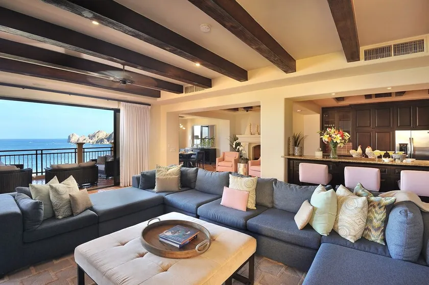 15% OFF Luxury 2-Story 4BD Oceanview Penthouse in Cabo, Gated community - Image 1