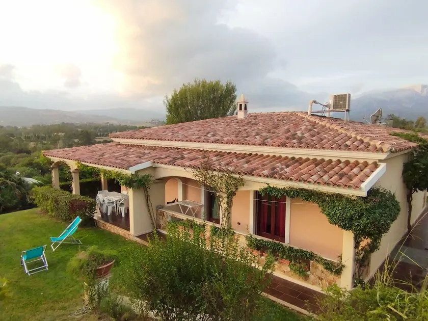 casa vacanze con giardino e zona barbecue,3 camere letto,1 km dal mare - Image 1