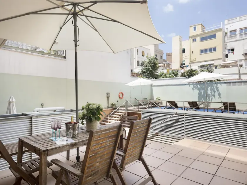 My Space Barcelona Loft pour location temporaire avec terrasse et piscine - Image 1