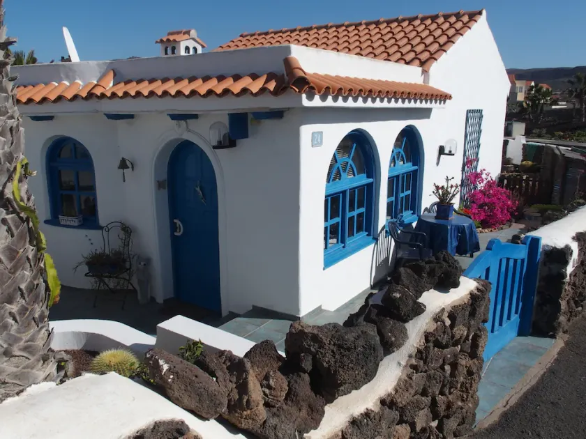 KALMHUS I UNIK FUERTEVENTURA - Image 1