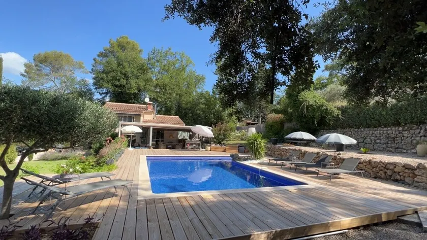 Provençal villa - Image 1